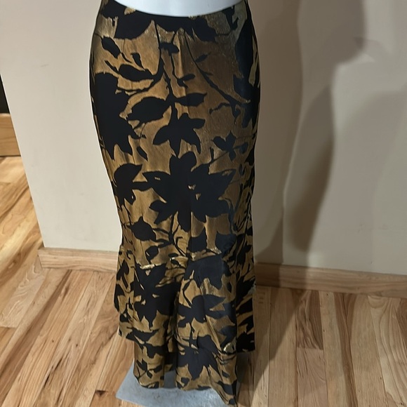 Banana Republic Factory LAMÉ TIERED MAXI SKIRT - Picture 4 of 7